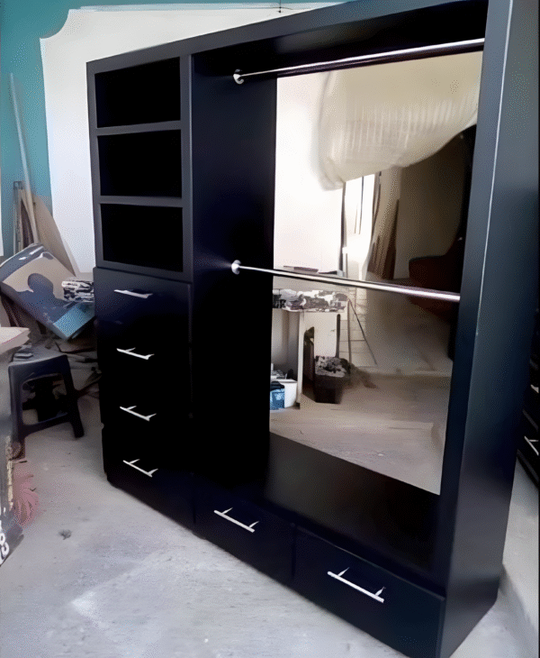 closet 1.80 x 1.50 m x 49 cm